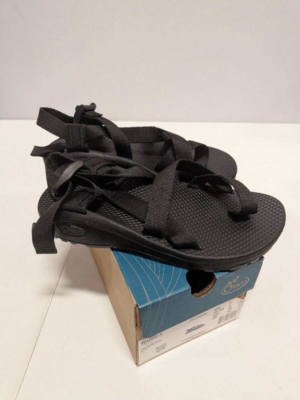 Chaco Women's ZX/2 Classic Toe Loop Outdoor Athletic Sandal Black Size 7